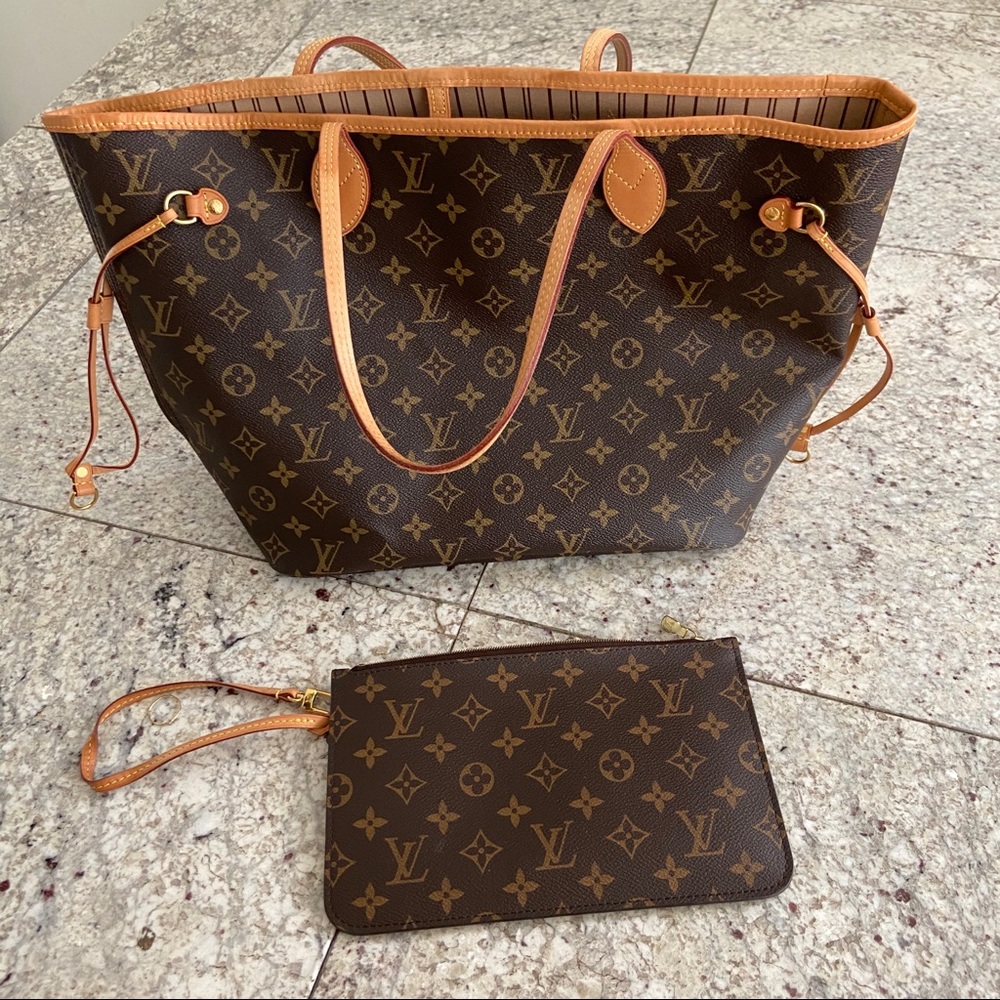 Authentic Louis Vuitton Neverfull MM with Pouch